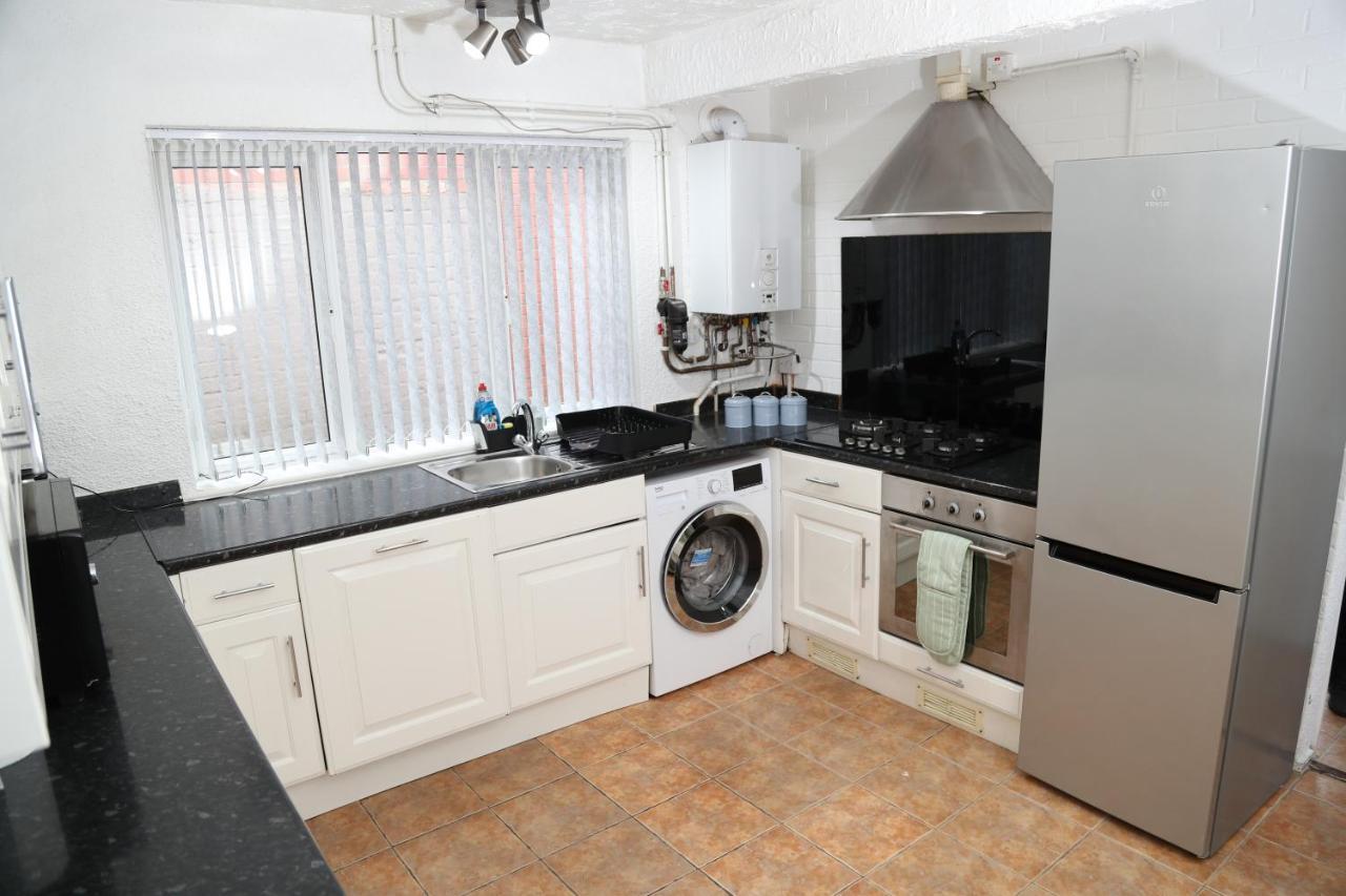 Cosy 3-Bed Bungalow Nec Airport Close To Amenities 伯明翰 外观 照片