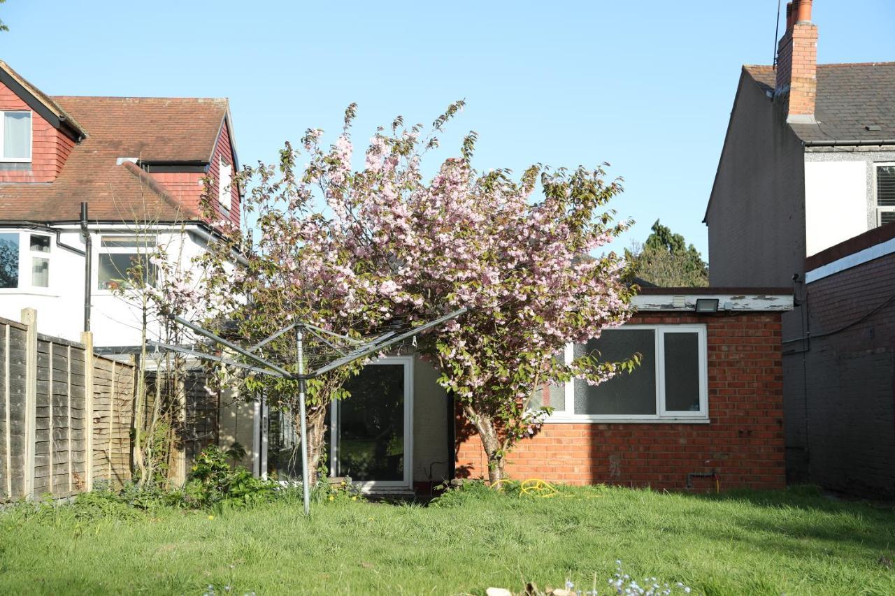 Cosy 3-Bed Bungalow Nec Airport Close To Amenities 伯明翰 外观 照片